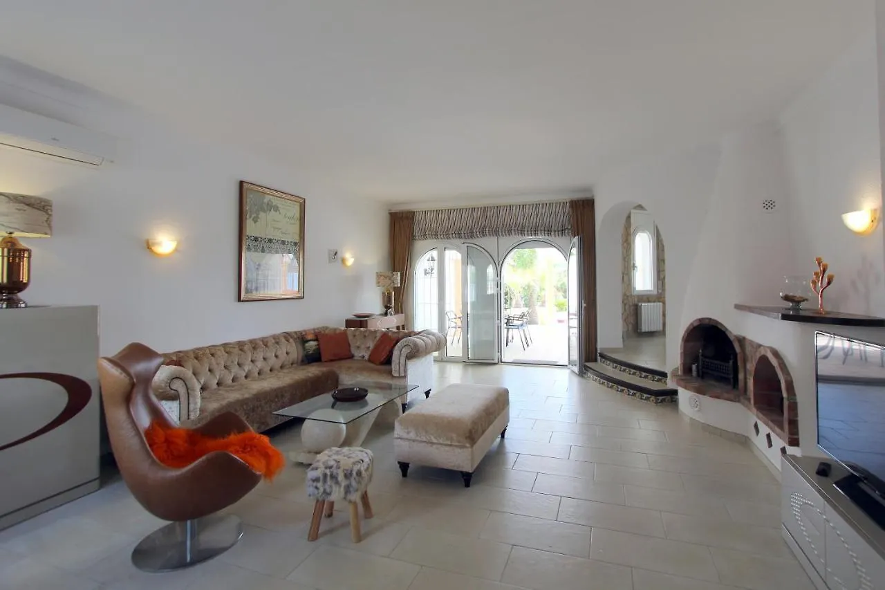 אמפוריבראבה Leon Inmo Villa Carla - 12209
