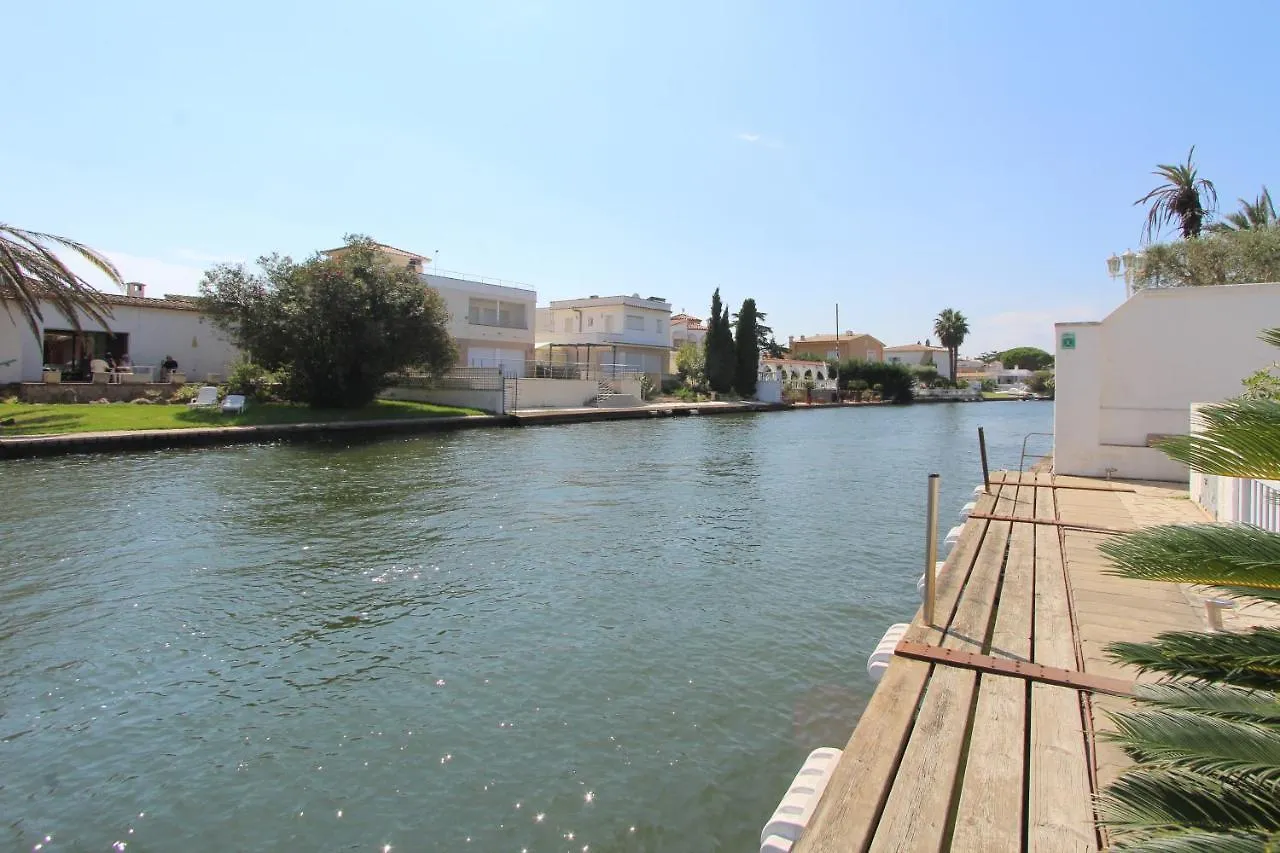 אמפוריבראבה Leon Inmo Villa Carla - 12209 0*,
