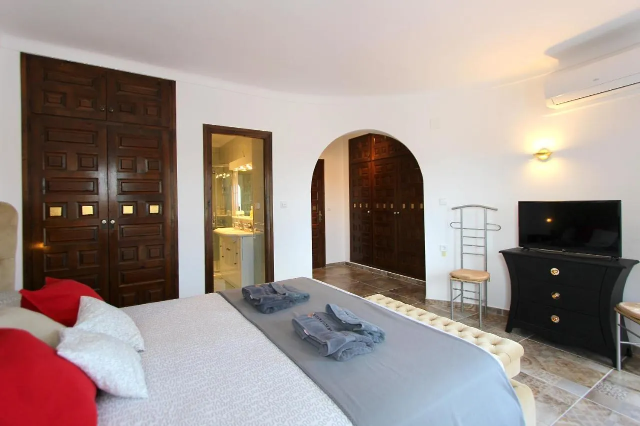 אמפוריבראבה Leon Inmo Villa Carla - 12209